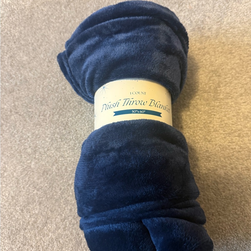 Plush Navy Blue Throw Blanket